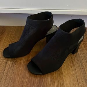 IMPO Black Stretch Heels